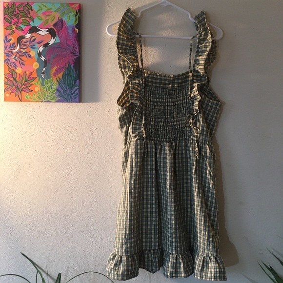 Apron style plaid Dress size Lg. - Picture 2 of 4